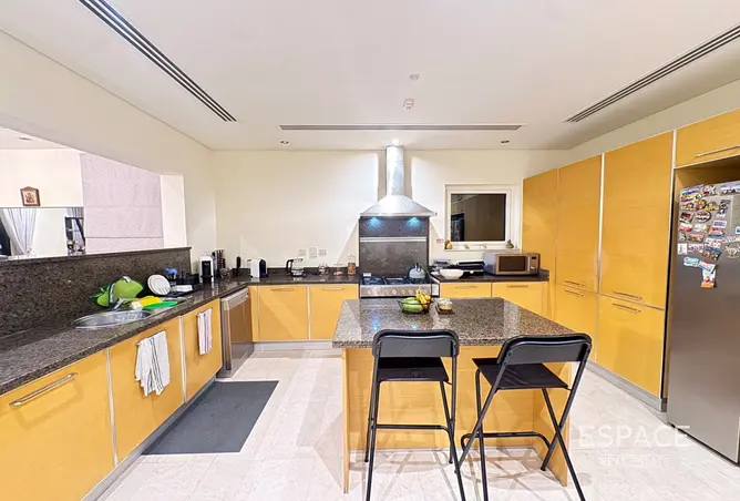162784032 - Property Image 3