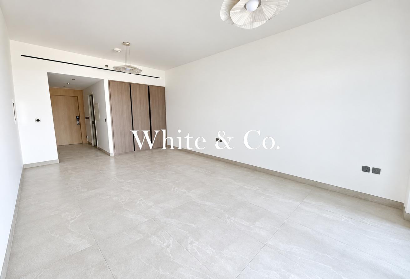 Unfurnished | Brand New | Park & Pool View photo 7