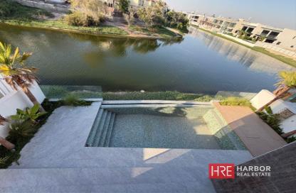 Villa - 5 Bedrooms - 7 Bathrooms for sale in Jumeirah Park - Dubai Villa - 5 Bedrooms - 7 Bathrooms for sale in Jumeirah Park - Dubai