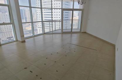Apartment - 3 - 4 for rent in New Al Taawun Road - Al Taawun - Sharjah
