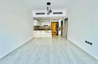 Apartment - 1 - 1 for rent in Jumeirah Garden City - Al Satwa - Dubai