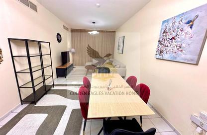 Apartment - 2 - 2 for rent in Al Qasba Plaza Building - Al Majaz 3 - Al Majaz - Sharjah