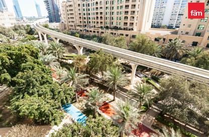 Apartment - 2 Bedrooms - 2 Bathrooms for rent in Al Hamri - Shoreline Apartments - Palm Jumeirah - Dubai