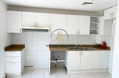 Villa - 2 Bedrooms - 2 Bathrooms for rent in Springs 11 - The Springs - Dubai