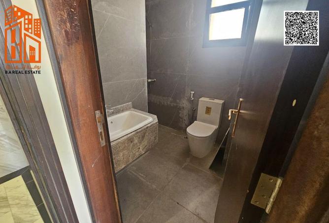 71123997 - Property Image 2