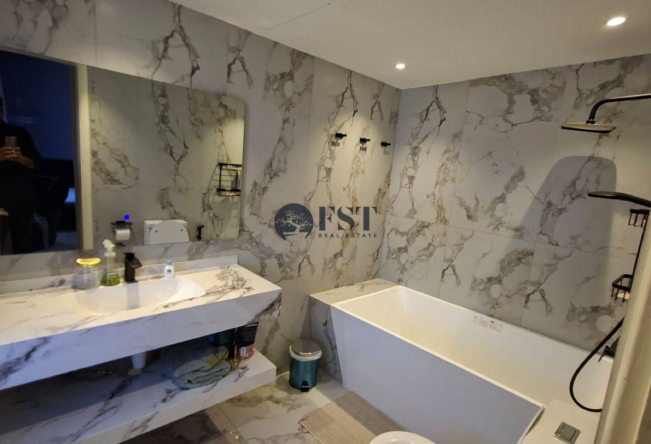 4 BR Villa in Al Safa with Landmark View photo 12