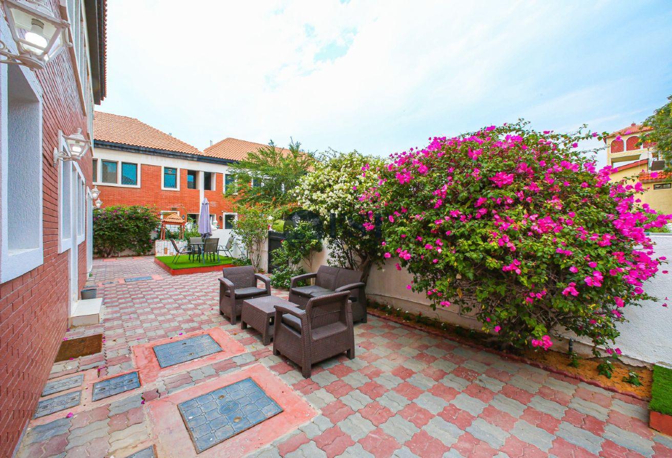 4 BR Villa in Al Safa with Landmark View photo 20