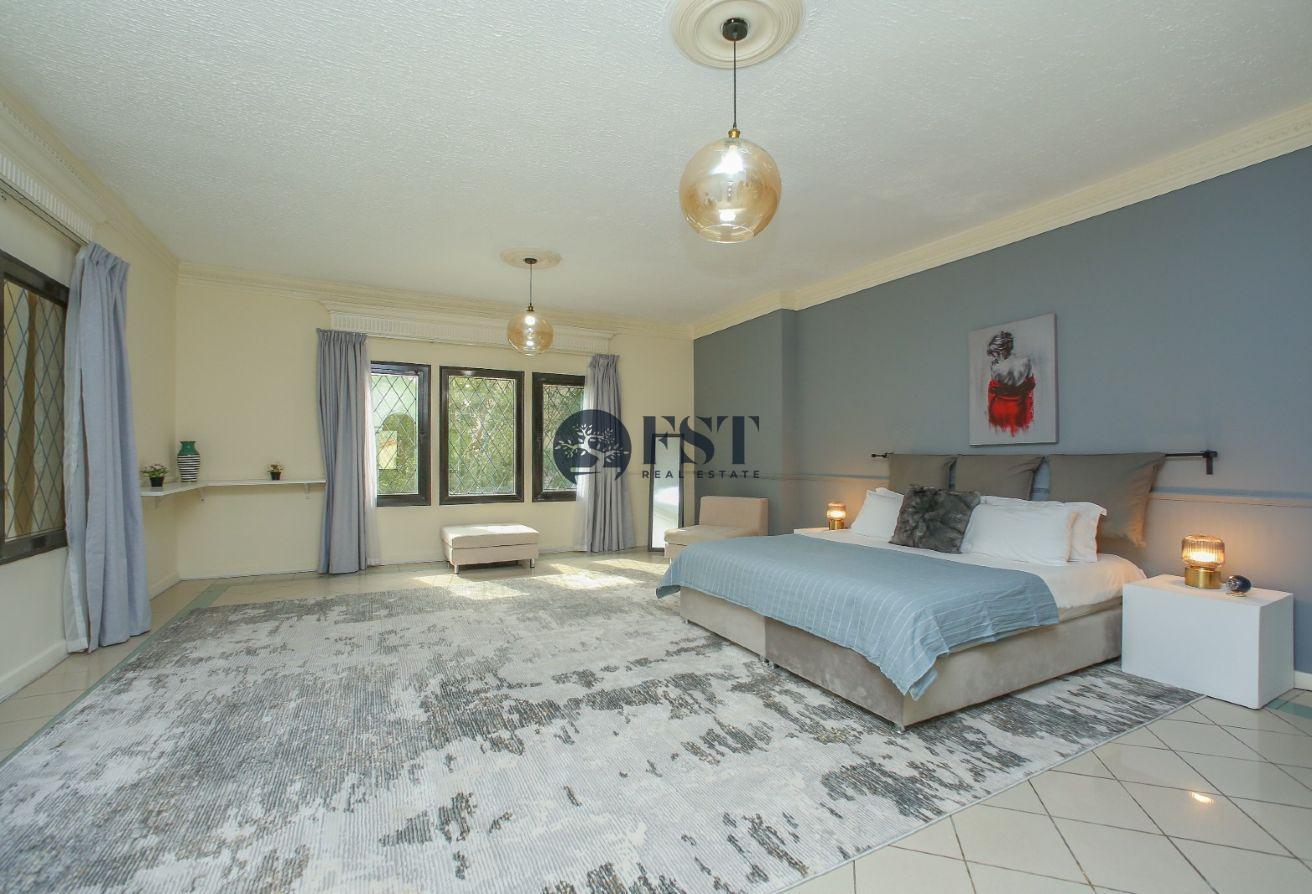 4 BR Villa in Al Safa with Landmark View photo 8