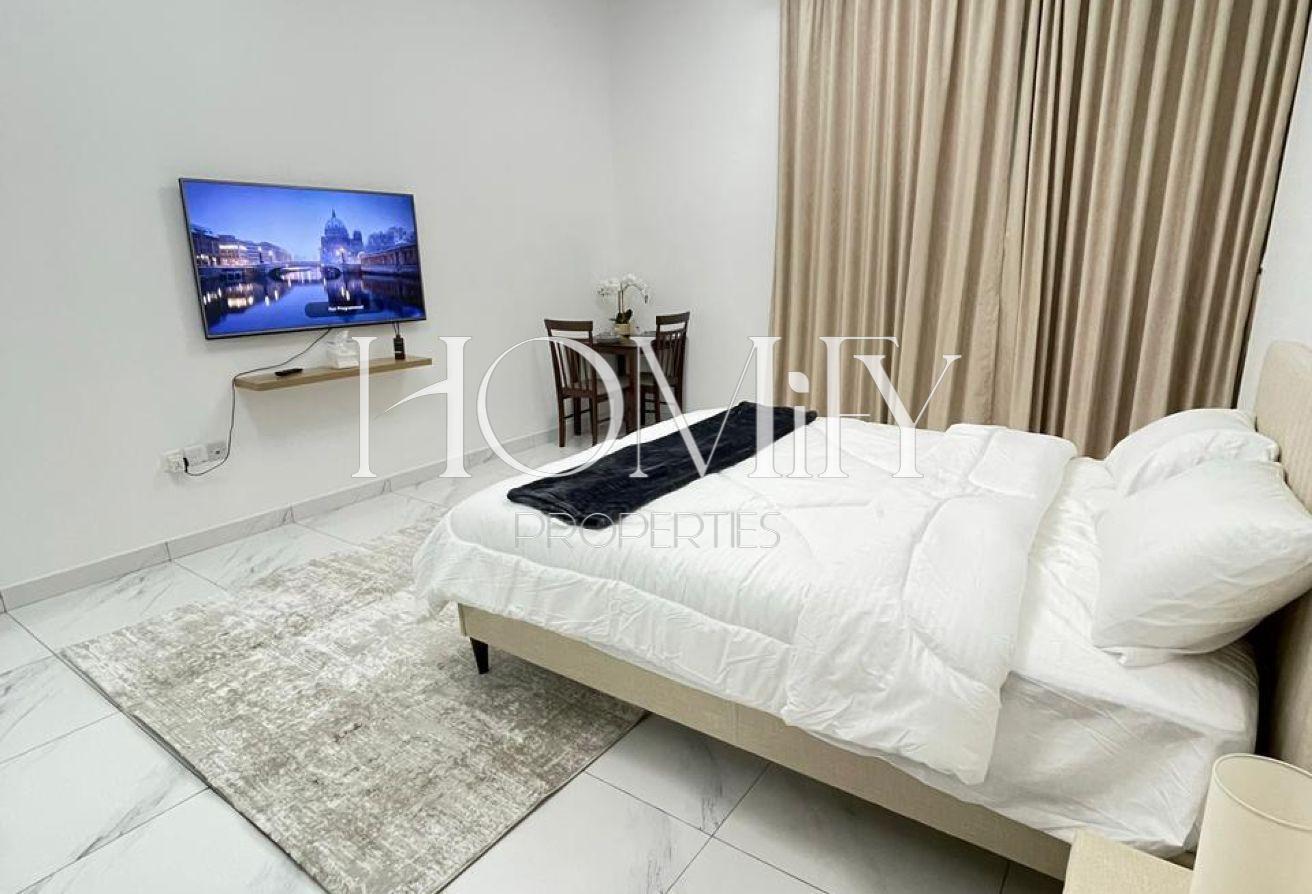 Prime Location | Fully Furnished | With Balcony photo 6