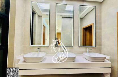 Villa - 5 Bedrooms - 7 Bathrooms for sale in Al Helio 2 - Al Helio - Ajman
