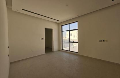 Villa - 5 Bedrooms - 7 Bathrooms for rent in Al Aweer 1 - Al Aweer - Dubai