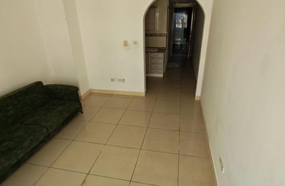 Apartment - Studio - 1 for rent in Al Majaz 3 - Al Majaz - Sharjah Apartment - Studio - 1 for rent in Al Majaz 3 - Al Majaz - Sharjah