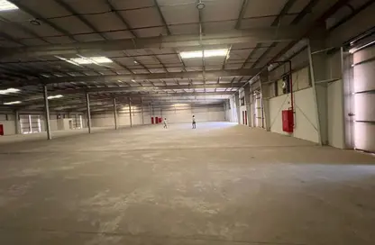 Warehouse - Studio - 1 Bathroom for rent in Al Jlail - Al Sajaa - Sharjah