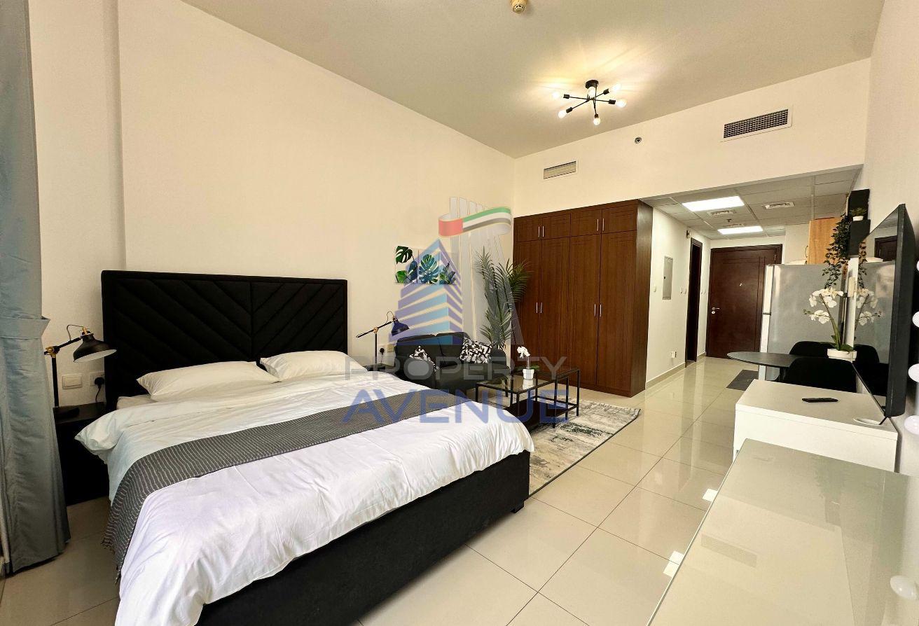 Canal View | Furnished | Spacious Studio photo 4