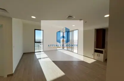 Apartment - 3 Bedrooms - 3 Bathrooms for sale in Holland Gardens - Town Square - Dubai