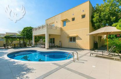 Villa - 4 Bedrooms - 5 Bathrooms for rent in Meadows 9 - Meadows - Dubai