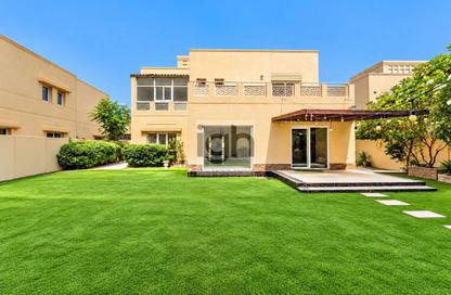Villa - 5 - 5 for rent in Meadows 2 - Meadows - Dubai