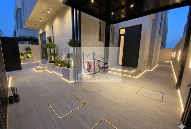 100413415 - Property Image 2