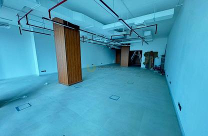 Office Space - Studio - 2 for rent in Iris Bay - Business Bay - Dubai