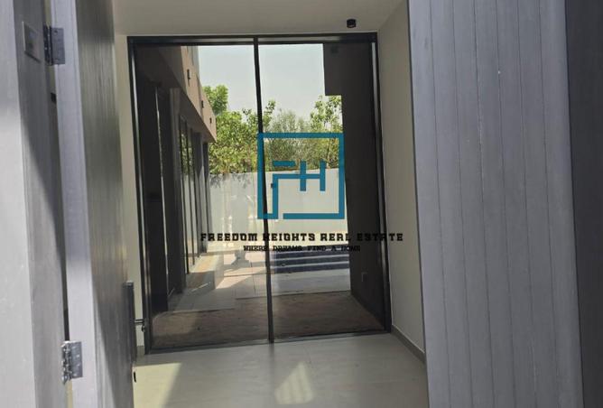 68283480 - Property Image 2