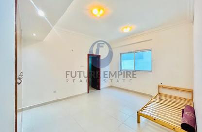 Apartment - 2 - 3 for rent in Al Garhoud - Dubai