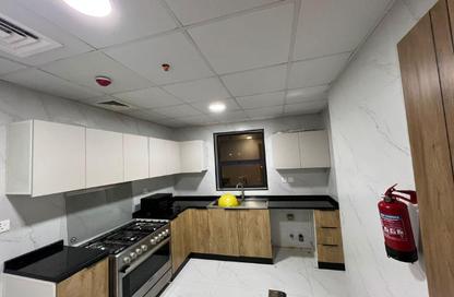 Apartment - 3 Bedrooms - 3 Bathrooms for rent in Gulfa Towers - Al Rashidiya 1 - Al Rashidiya - Ajman