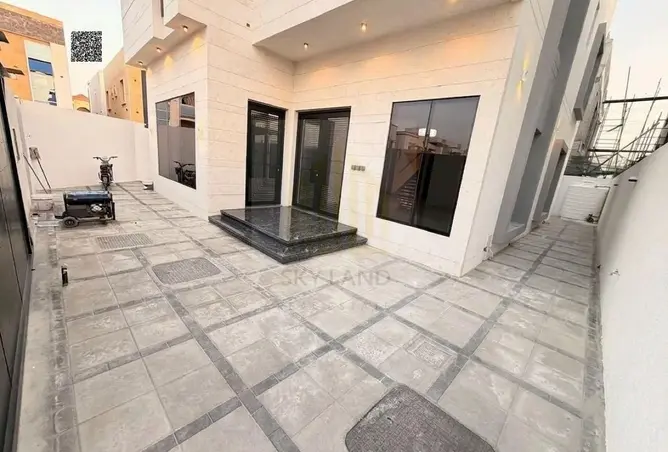 135187678 - Property Image 2
