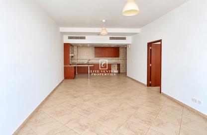 Apartment - 1 - 2 for rent in Barton House 1 - Barton House - Motor City - Dubai