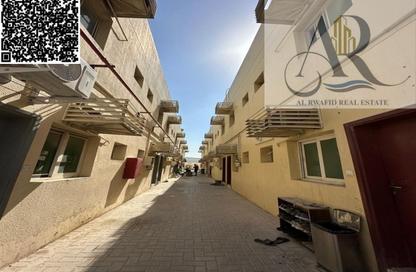 سكن عمال - استوديو - 7+ للايجار في المنطقة الصناعية رقم 2 - المنطقة الصناعية بالشارقة - الشارقة