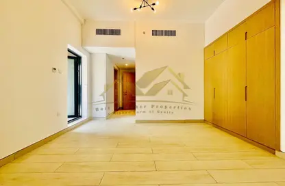 Apartment - 3 Bedrooms - 4 Bathrooms for rent in Jumeirah Garden City - Al Satwa - Dubai