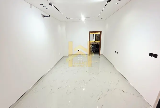 123362581 - Property Image 3