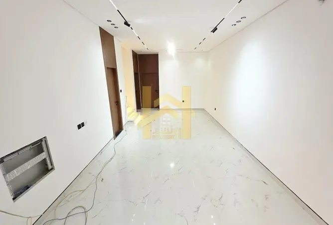 123362581 - Property Image 2