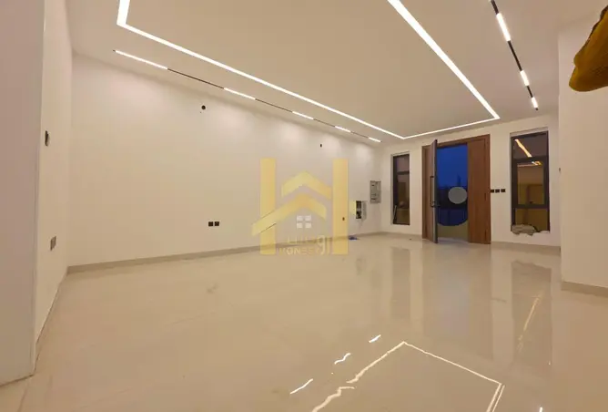 153761318 - Property Image 3