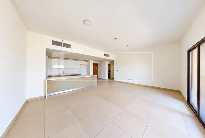 162801656 - Property Image 2