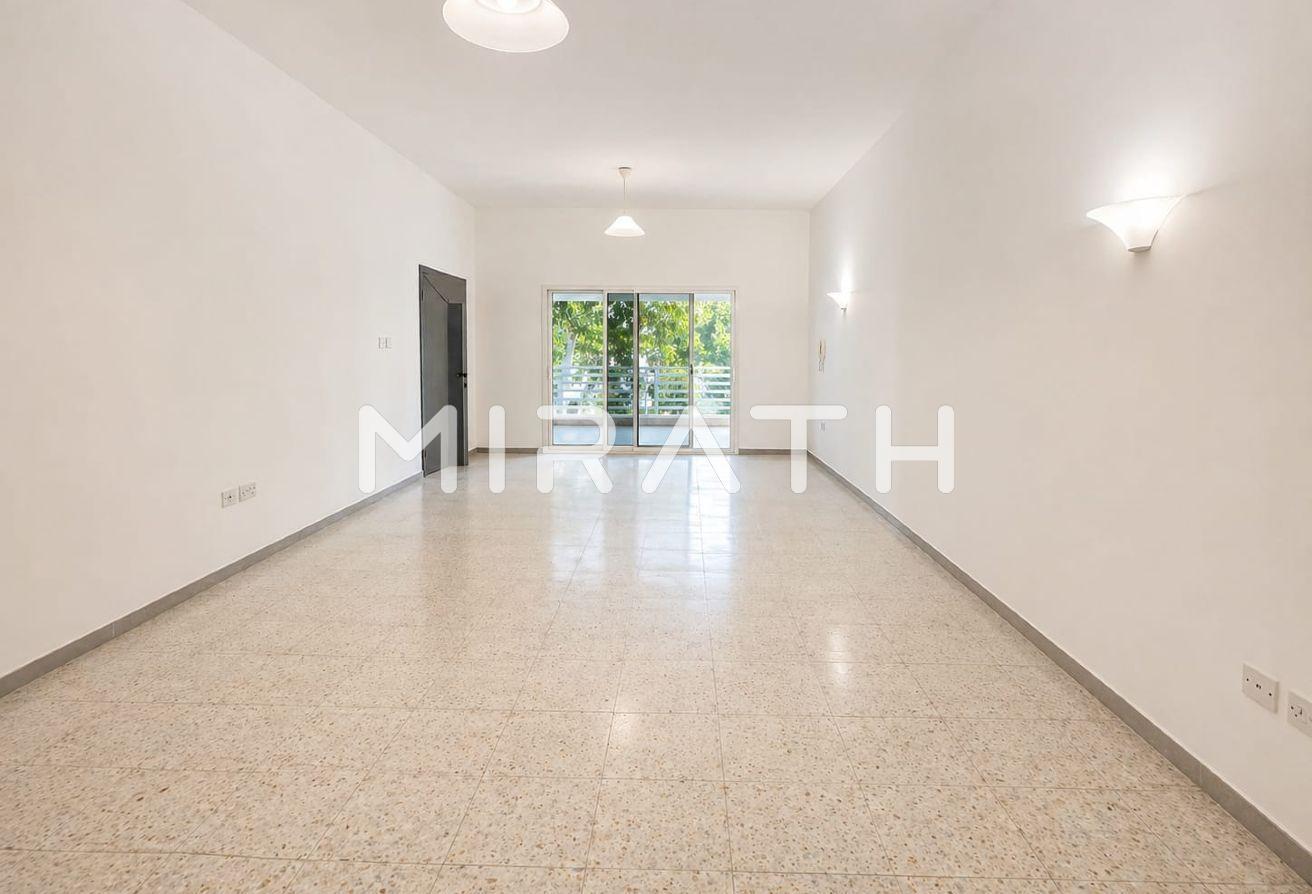 Unique Villa Close to Dubai Canal | Premium photo 9