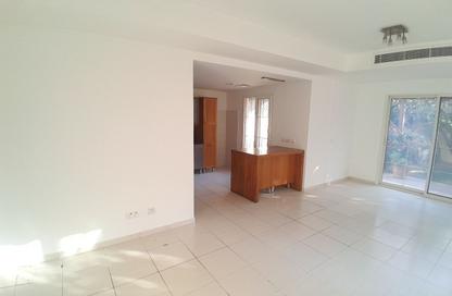 Villa - 2 - 3 for rent in Springs 1 - The Springs - Dubai Villa - 2 - 3 for rent in Springs 1 - The Springs - Dubai