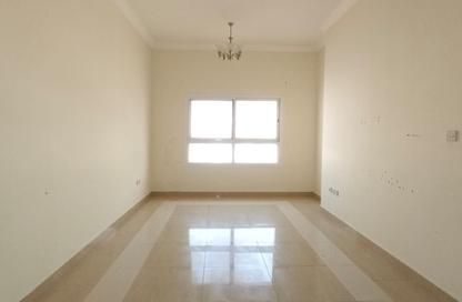 Apartment - 1 - 2 for rent in Zahrata Al Majaz Building - Al Majaz 2 - Al Majaz - Sharjah
