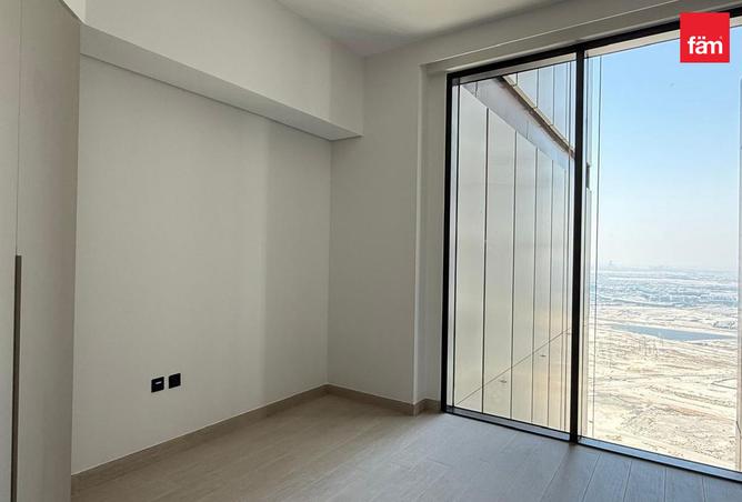 Near to Exits | High floor | Premium amenities photo 3