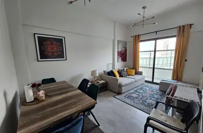 شقة - 2 غرف نوم - 3 حمامات للايجار في بنغاطي جيمز - الضاحية 12 - قرية جميرا الدائرية - دبي