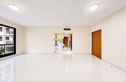 Apartment - 1 Bedroom - 1 Bathroom for rent in Golden Sands 2 - Al Mankhool - Bur Dubai - Dubai