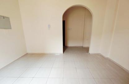Apartment - 1 - 1 for rent in Muwailih Building - Muwaileh - Sharjah