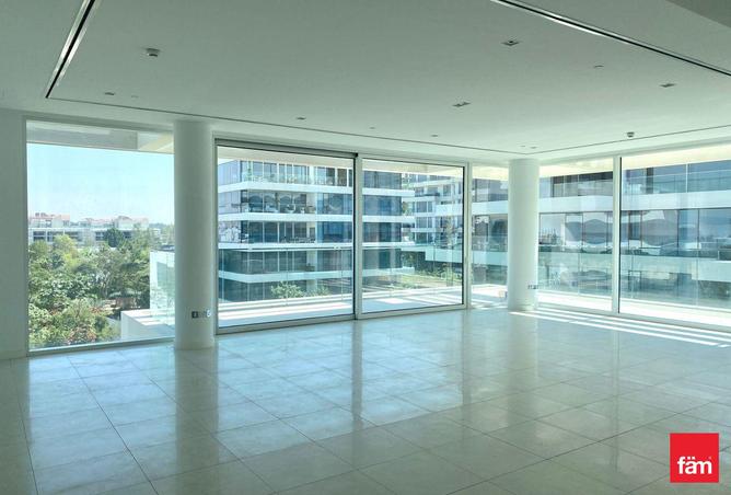 92720154 - Property Main Image