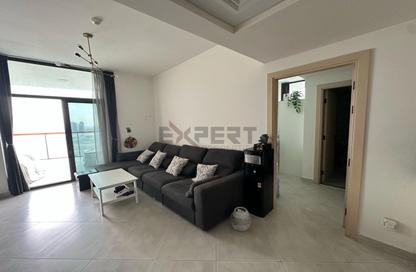 Apartment - 2 Bedrooms - 2 Bathrooms for rent in Binghatti Avenue - Al Jaddaf - Dubai