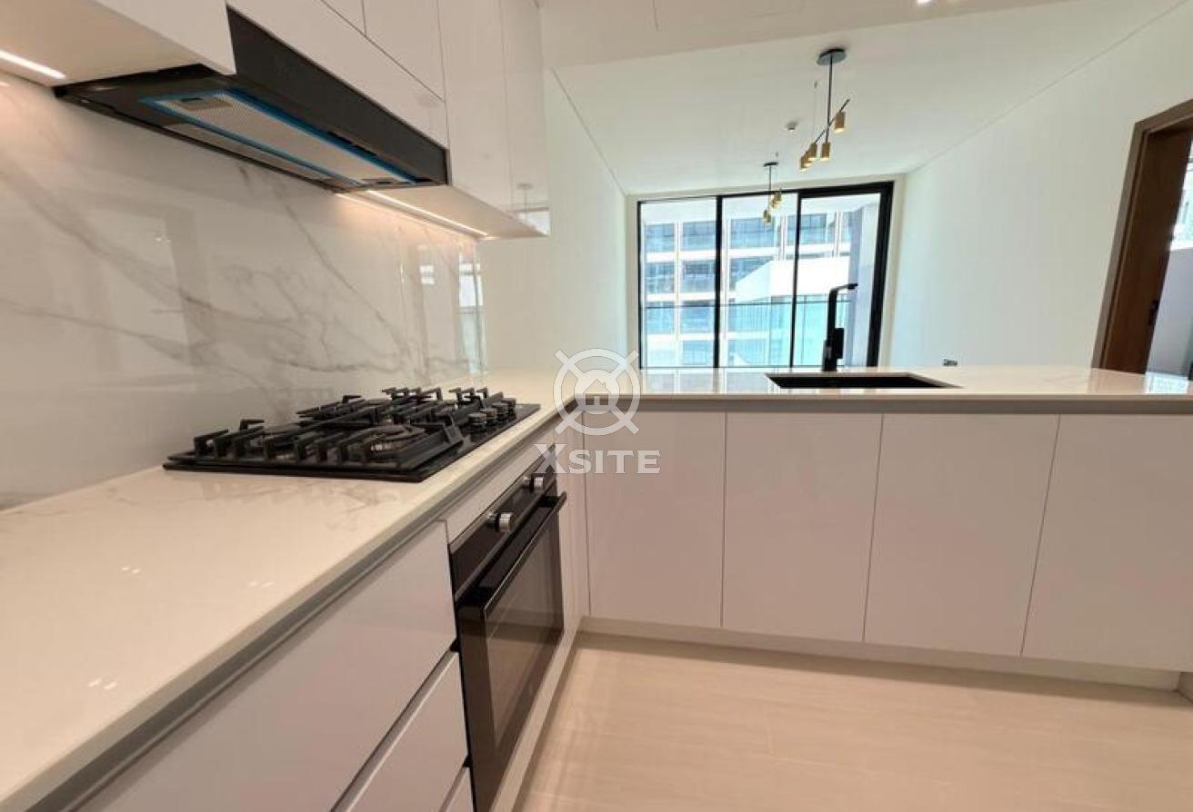 Exquisite 1 BR |Equipped Kitchen|Vacant Unit photo 7