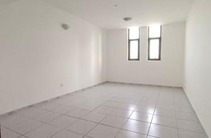 Apartment - 3 Bedrooms - 2 Bathrooms for rent in Abu Shagara building - Abu shagara - Sharjah Apartment - 3 Bedrooms - 2 Bathrooms for rent in Abu Shagara building - Abu shagara - Sharjah