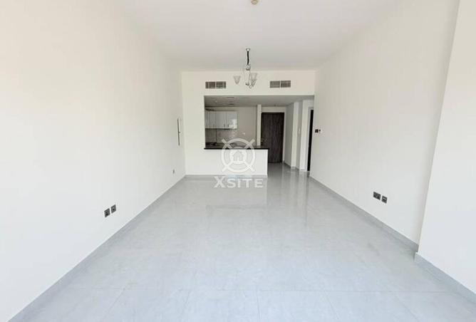 Unfurnished 2BD|Dishwasher Space|Bathtub photo 2