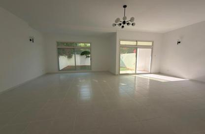Villa - 4 Bedrooms - 4 Bathrooms for rent in Umm Suqeim 3 - Umm Suqeim - Dubai