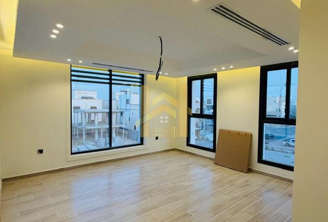 82821352 - Property Image 3