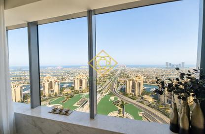Apartment - 1 Bedroom - 2 Bathrooms for rent in The Palm Tower - Palm Jumeirah - Dubai