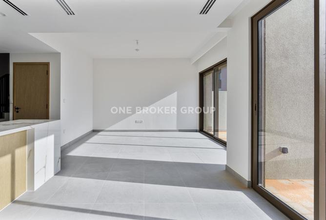 103705255 - Property Image 2